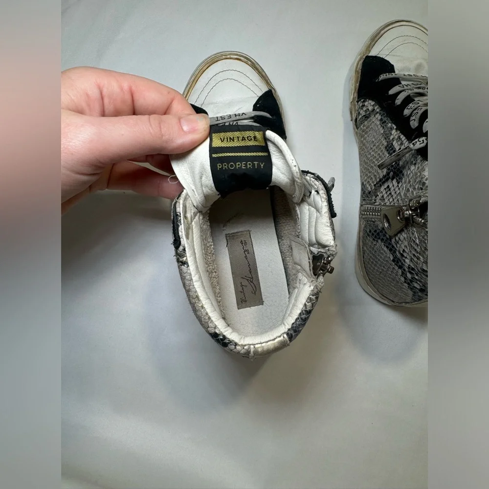 VINTAGE HAVANA‎ MEDOW STUDDED SNAKE-EMBOSSED HIGH-TOP SNEAKERS SIZE 5.5